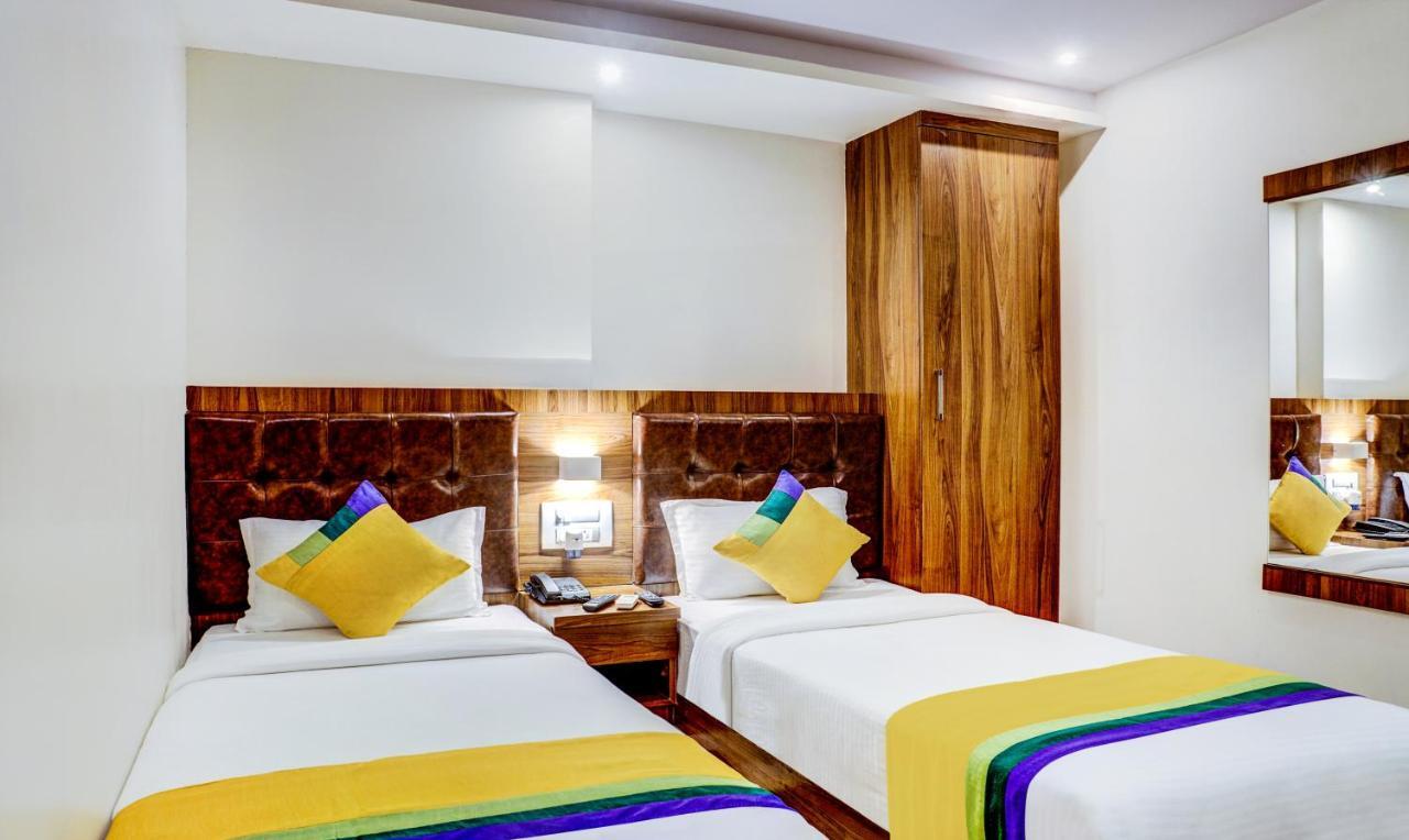 Treebo Trip Seven Olives Andheri Mumbai Exterior foto