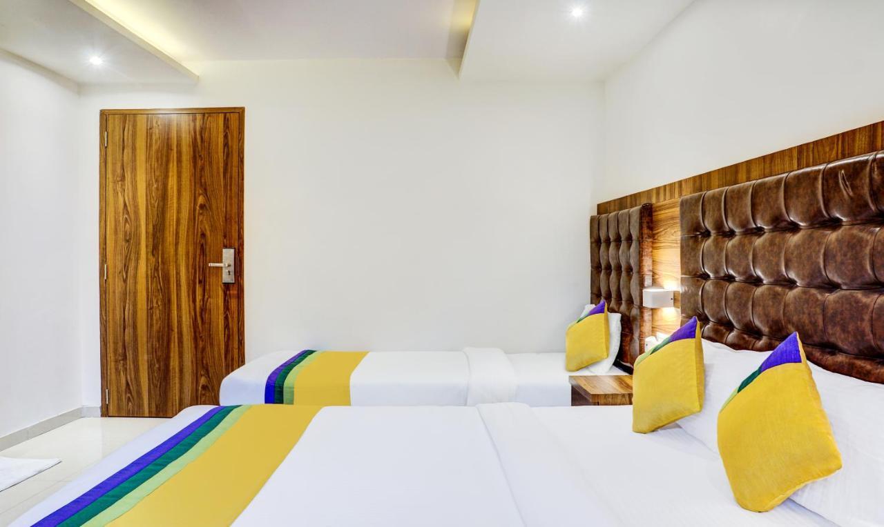 Treebo Trip Seven Olives Andheri Mumbai Exterior foto